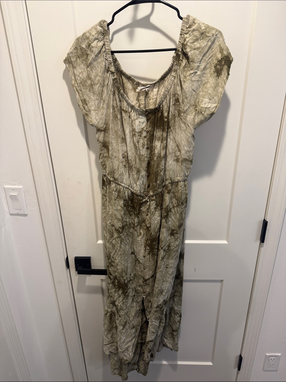 Tie-Dye Maxi Dress in Olive Green